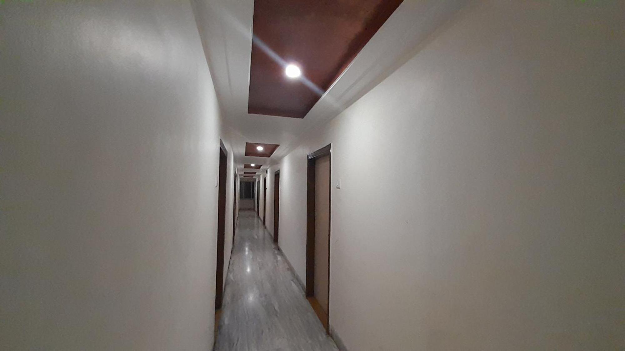 Hotel S K Palace 马哈巴莱斯赫瓦尔 外观 照片